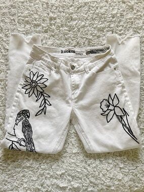 Rocks & Indigo Jeans 10 White Embroidery Grunge 80's Distressed Floral